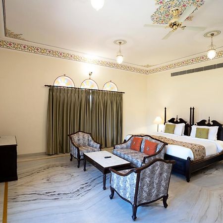 The Jai Bagh Palace Jaipur Exterior photo