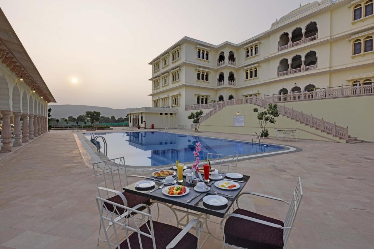 The Jai Bagh Palace Jaipur Exterior photo